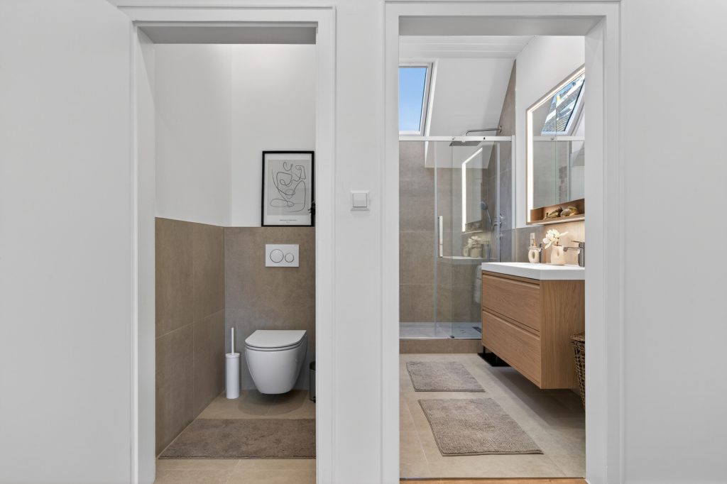 HUST Immobilien GmbH & Co. KG - Immobilienangebot - Karlsruhe / Oststadt - Alle - Bezugsfrei! Dachgeschoss-Juwel im denkmalgeschützten Gründerzeithaus – komplett renoviert