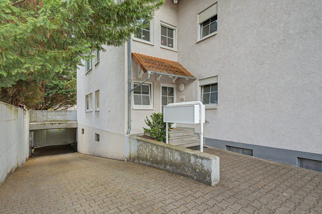 HUST Immobilien GmbH & Co. KG - Immobilienangebot - Rheinstetten / Forchheim - Alle - Vermietete 3-Zimmer-Wohnung mit sonnigem Balkon und TG-Stellplatz in Rheinstetten-Forchheim