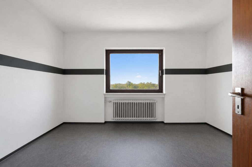 HUST Immobilien GmbH & Co. KG - Immobilienangebot - Karlsruhe - Alle - Solide Kapitalanlage: Langjährig vermietete 4-Zimmer-Wohnung in Karlsruhe-Grötzingen
