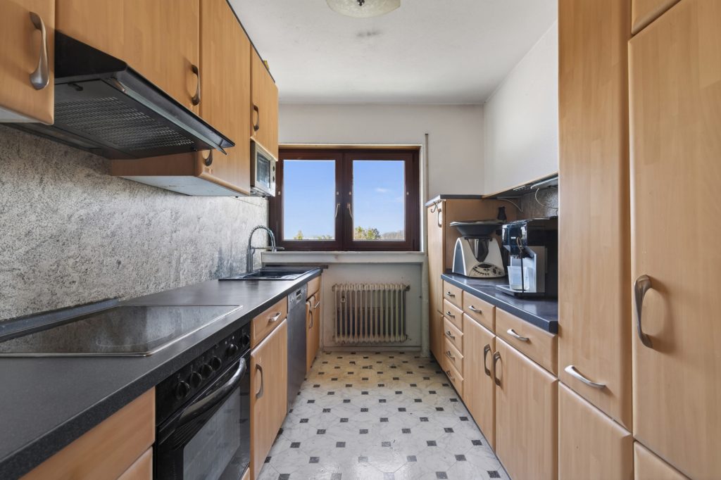 HUST Immobilien GmbH & Co. KG - Immobilienangebot - Karlsruhe - Alle - Solide Kapitalanlage: Langjährig vermietete 4-Zimmer-Wohnung in Karlsruhe-Grötzingen