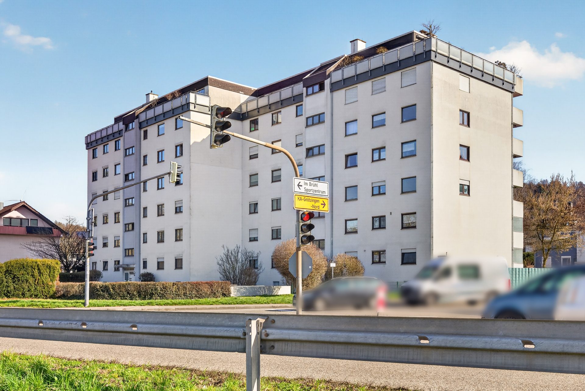 HUST Immobilien GmbH & Co. KG - Immobilienangebot - Karlsruhe - Alle - Solide Kapitalanlage: Langjährig vermietete 4-Zimmer-Wohnung in Karlsruhe-Grötzingen