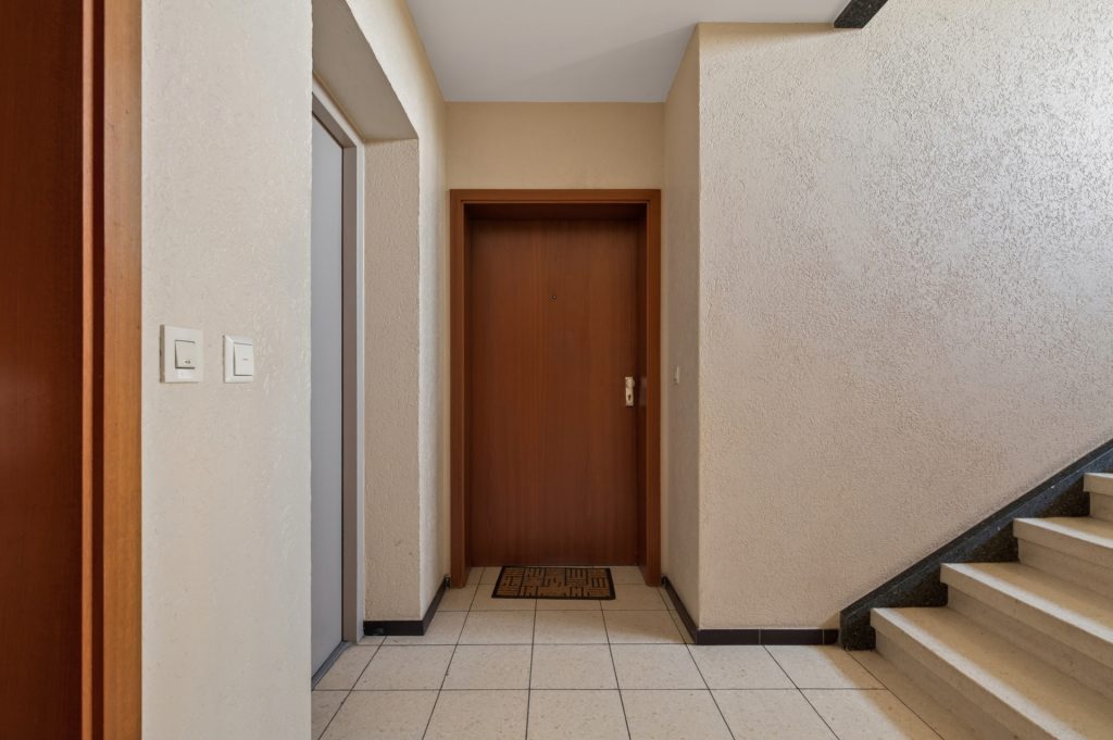 HUST Immobilien GmbH & Co. KG - Immobilienangebot - Karlsruhe - Alle - Solide Kapitalanlage: Langjährig vermietete 4-Zimmer-Wohnung in Karlsruhe-Grötzingen