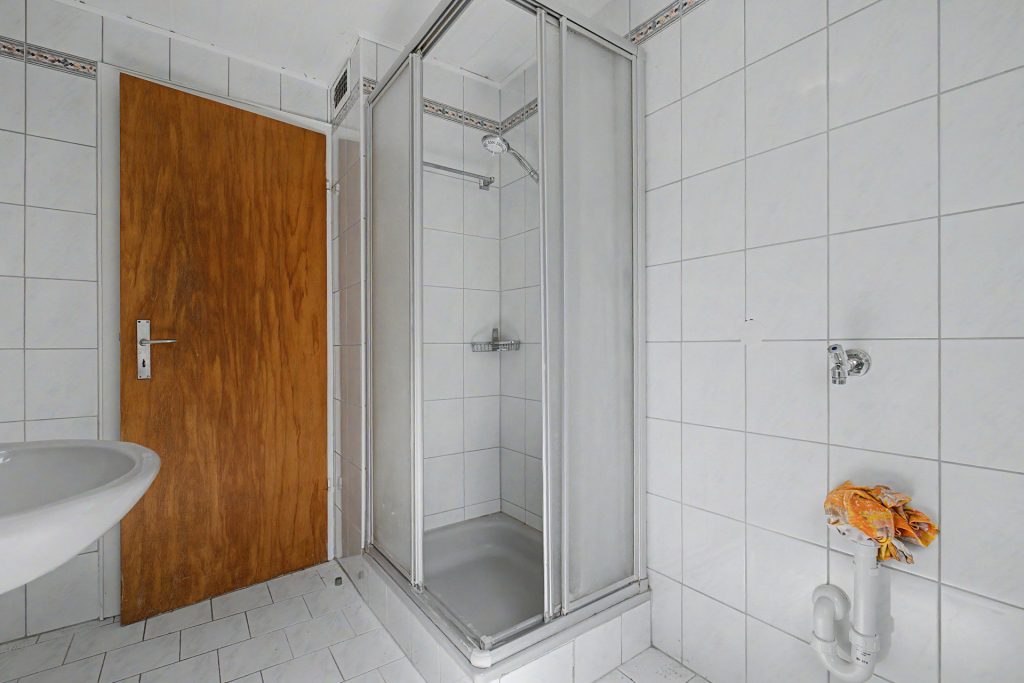 HUST Immobilien GmbH & Co. KG - Immobilienangebot - Karlsruhe - Alle - Mehrfamilienhaus mit Ausbaupotenzial im Dachgeschoss in der Nordweststadt