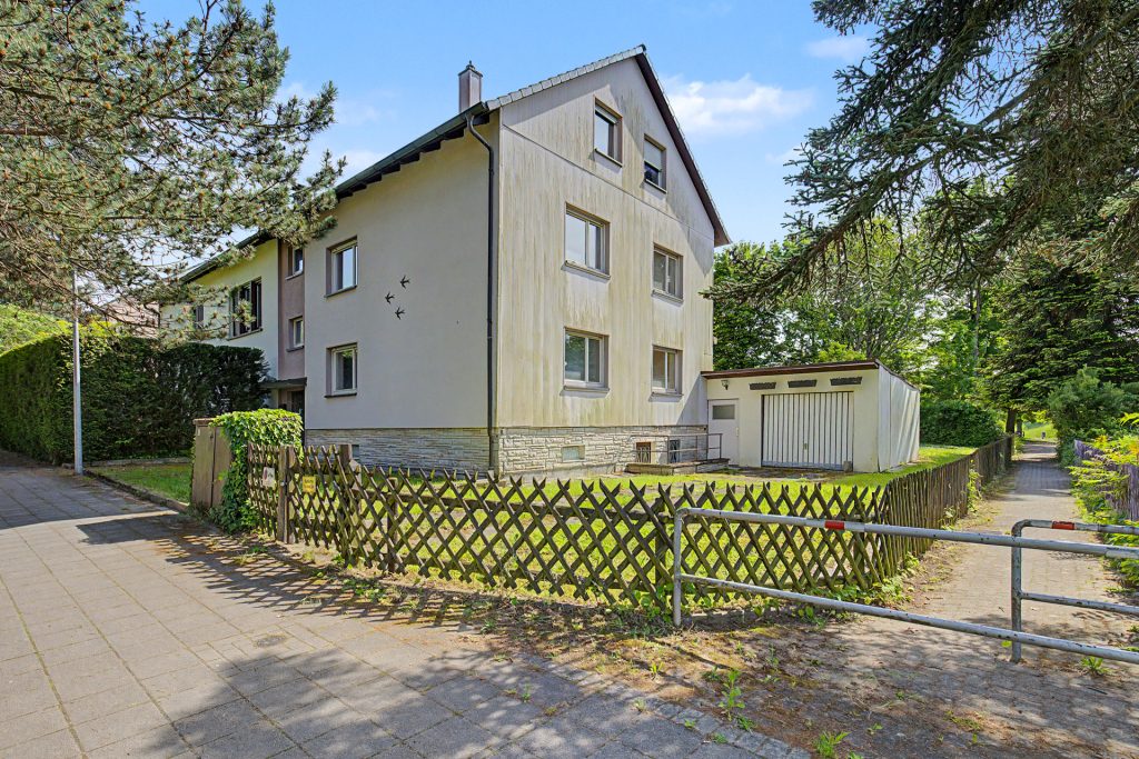 HUST Immobilien GmbH & Co. KG - Immobilienangebot - Karlsruhe - Alle - Mehrfamilienhaus mit Ausbaupotenzial im Dachgeschoss in der Nordweststadt