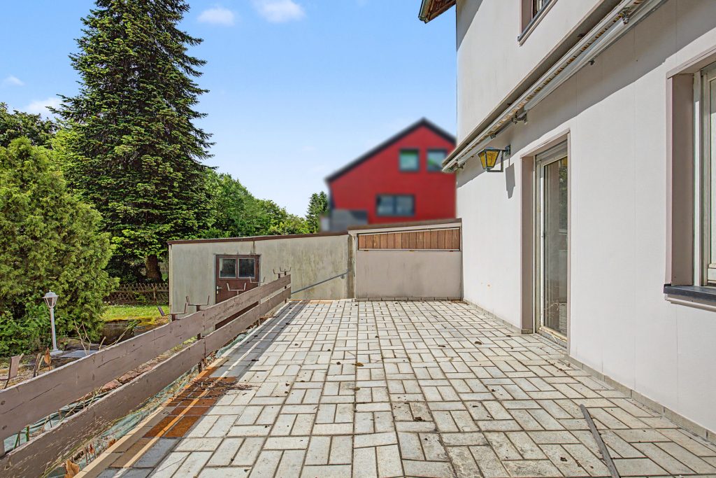 HUST Immobilien GmbH & Co. KG - Immobilienangebot - Karlsruhe - Alle - Mehrfamilienhaus mit Ausbaupotenzial im Dachgeschoss in der Nordweststadt