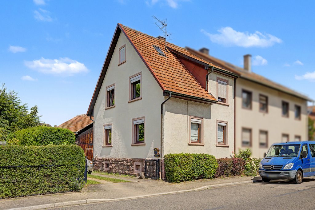 HUST Immobilien GmbH & Co. KG - Immobilienangebot - Malsch - Häuser - Kleines und bezugsfreies Haus zum gestalten