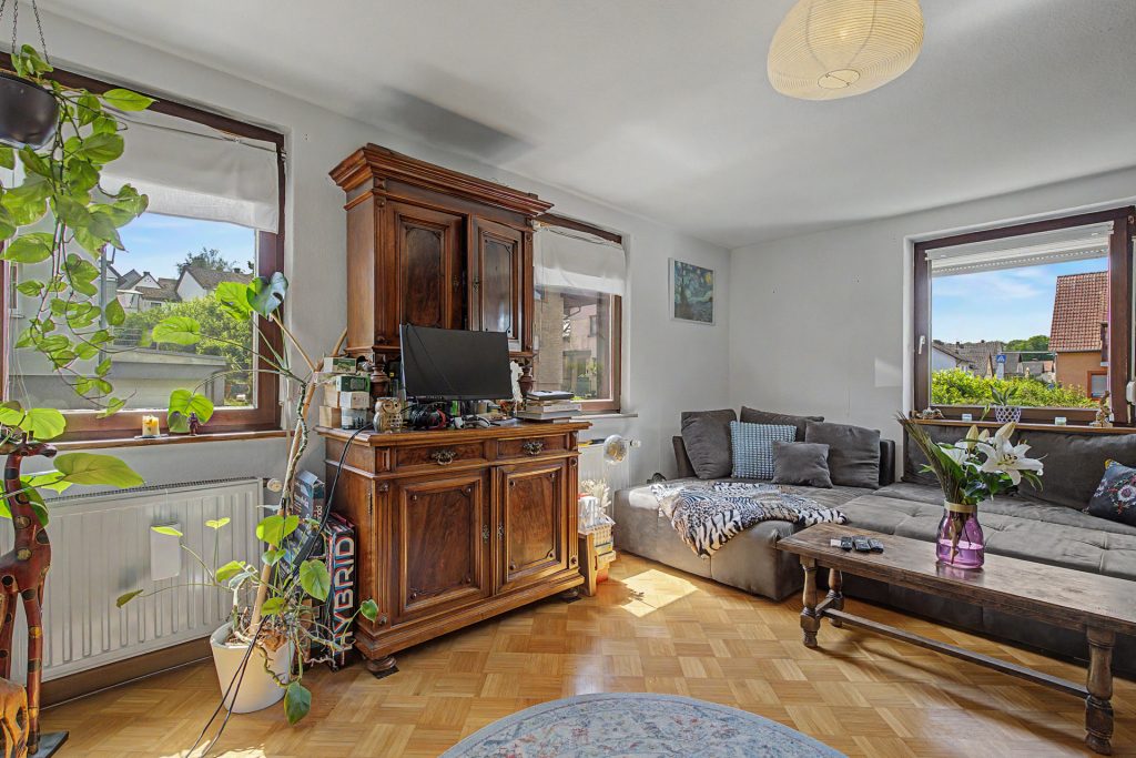 HUST Immobilien GmbH & Co. KG - Immobilienangebot - Malsch - Alle - Charmantes Haus mit großer Scheune und grünem IDYLL – Perfekt für Handwerker und Gartenliebhaber