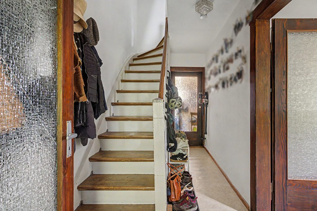 HUST Immobilien GmbH & Co. KG - Immobilienangebot - Malsch - Alle - Charmantes Haus mit großer Scheune und grünem IDYLL – Perfekt für Handwerker und Gartenliebhaber