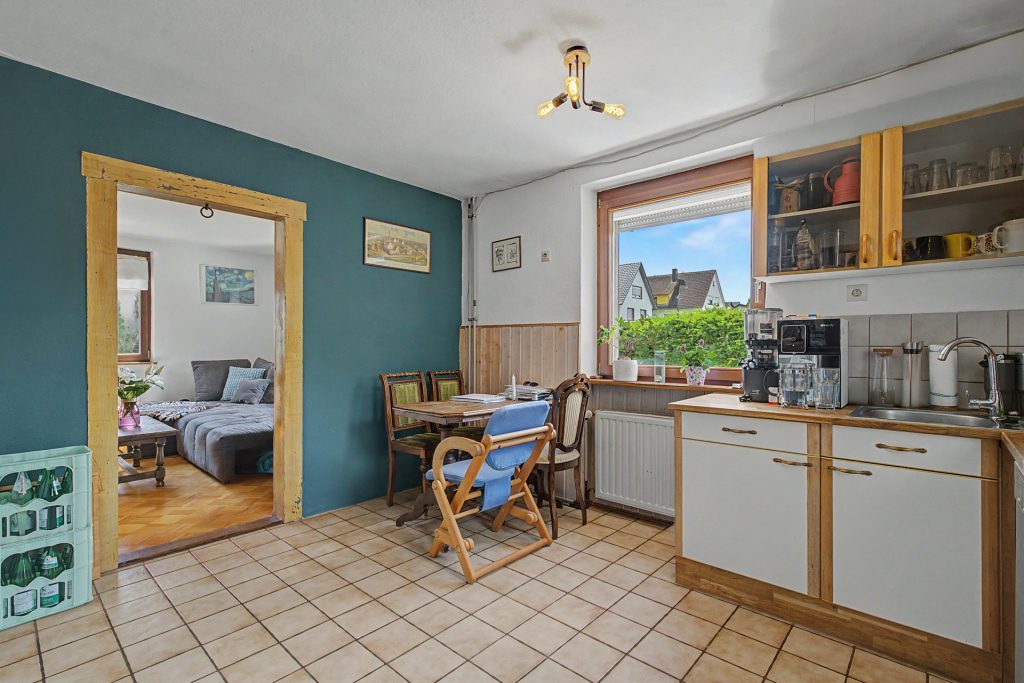 HUST Immobilien GmbH & Co. KG - Immobilienangebot - Malsch - Alle - Charmantes Haus mit großer Scheune und grünem IDYLL – Perfekt für Handwerker und Gartenliebhaber