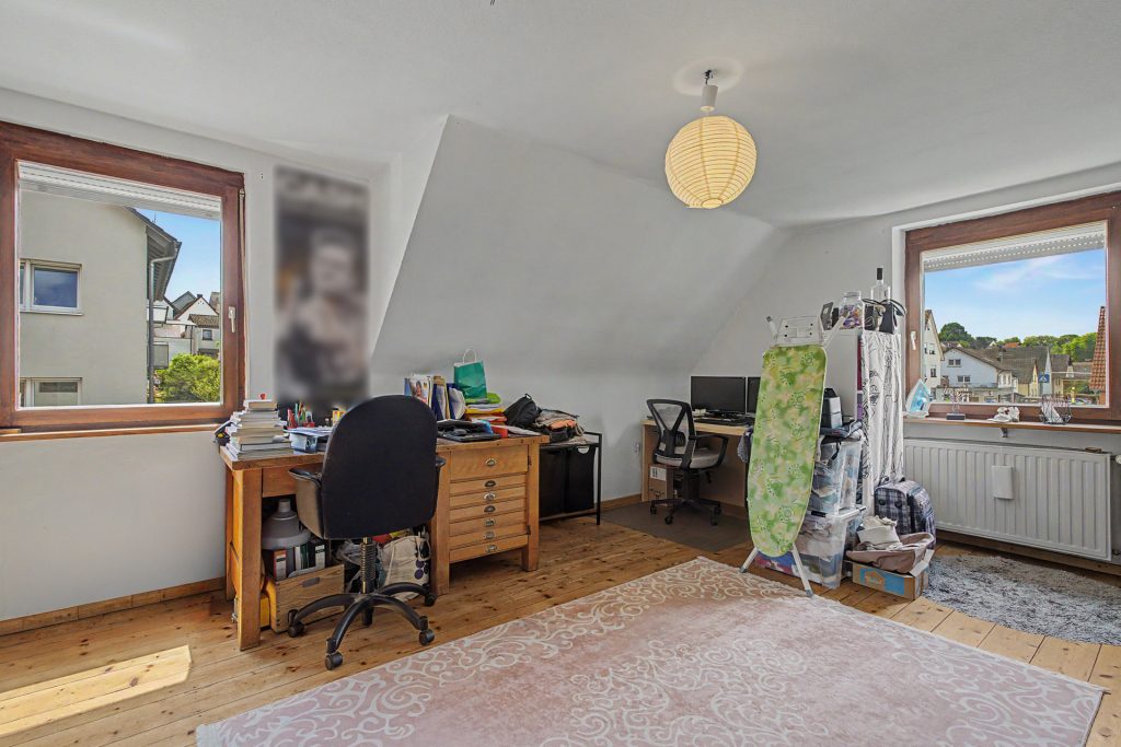 HUST Immobilien GmbH & Co. KG - Immobilienangebot - Malsch - Alle - Charmantes Haus mit großer Scheune und grünem IDYLL – Perfekt für Handwerker und Gartenliebhaber
