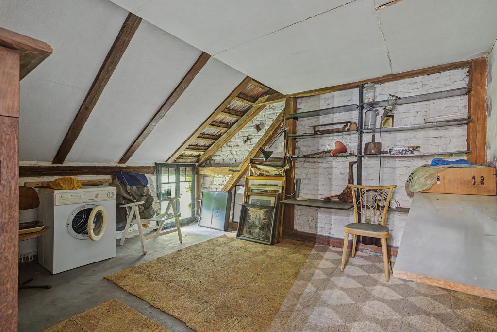 HUST Immobilien GmbH & Co. KG - Immobilienangebot - Malsch - Alle - Charmantes Haus mit großer Scheune und grünem IDYLL – Perfekt für Handwerker und Gartenliebhaber