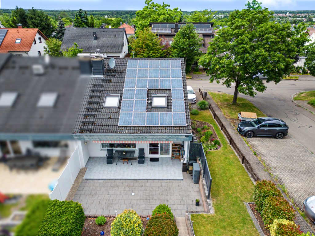 HUST Immobilien GmbH & Co. KG - Immobilienangebot - Ettlingen / Oberweier - Alle - Großzügiges Reihenendhaus mit Garten – ideal für die ganze Familie in Ettlingen-Oberweier