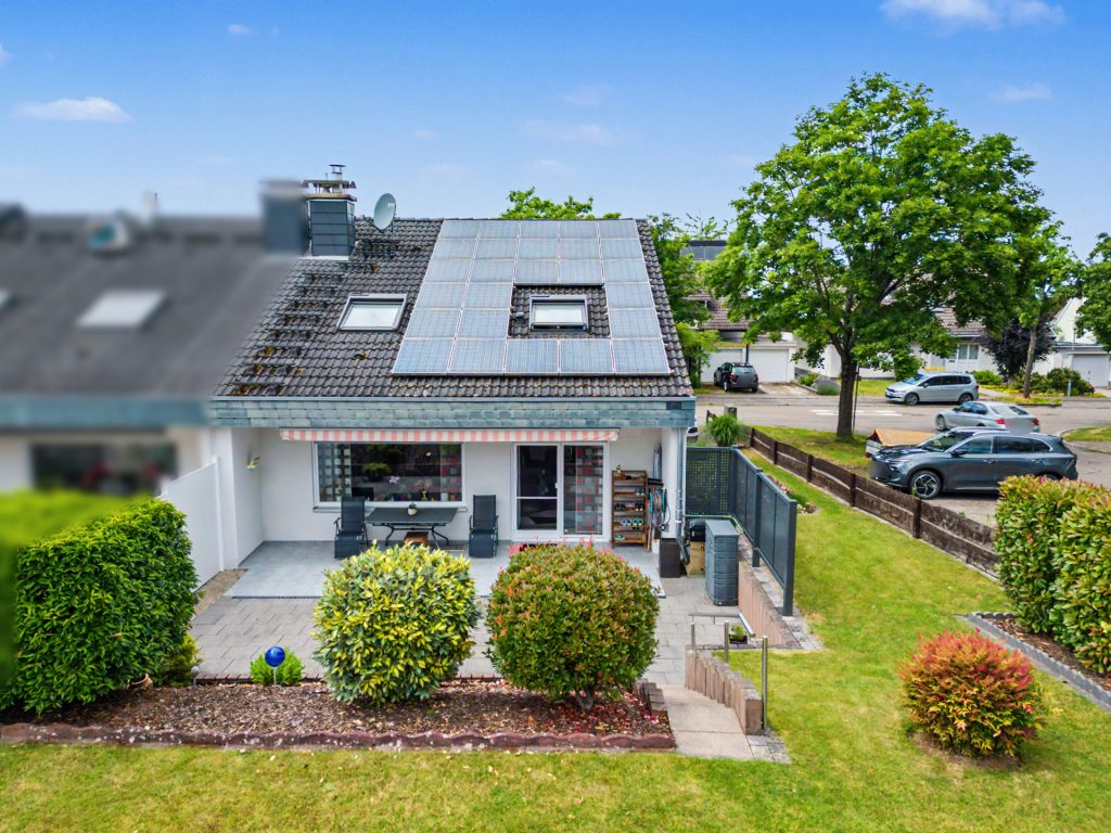 HUST Immobilien GmbH & Co. KG - Immobilienangebot - Ettlingen / Oberweier - Alle - Großzügiges Reihenendhaus mit Garten – ideal für die ganze Familie in Ettlingen-Oberweier
