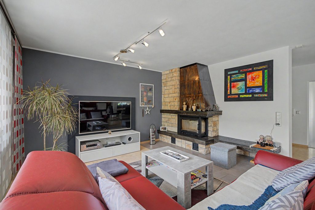 HUST Immobilien GmbH & Co. KG - Immobilienangebot - Ettlingen / Oberweier - Alle - Großzügiges Reihenendhaus mit Garten – ideal für die ganze Familie in Ettlingen-Oberweier
