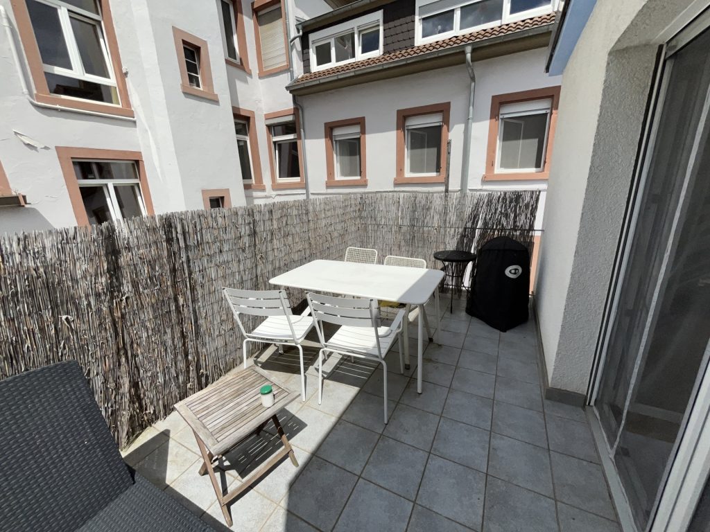 HUST Immobilien GmbH & Co. KG - Immobilienangebot - Karlsruhe - Alle - Ruhiges 1-Zimmer-Apartment mit großem Balkon – Begehrte Innenstadtlage in Karlsruhe