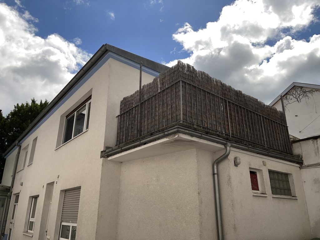 HUST Immobilien GmbH & Co. KG - Immobilienangebot - Karlsruhe - Alle - Ruhiges 1-Zimmer-Apartment mit großem Balkon – Begehrte Innenstadtlage in Karlsruhe