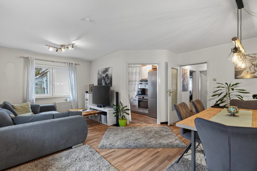 HUST Immobilien GmbH & Co. KG - Immobilienangebot - Eggenstein-Leopoldshafen - Wohnungen - Vermietete 2-Zimmer-Wohnung mit Balkon, Stellplatz und Keller – Kapitalanlage in Eggenstein-Leopoldshafen