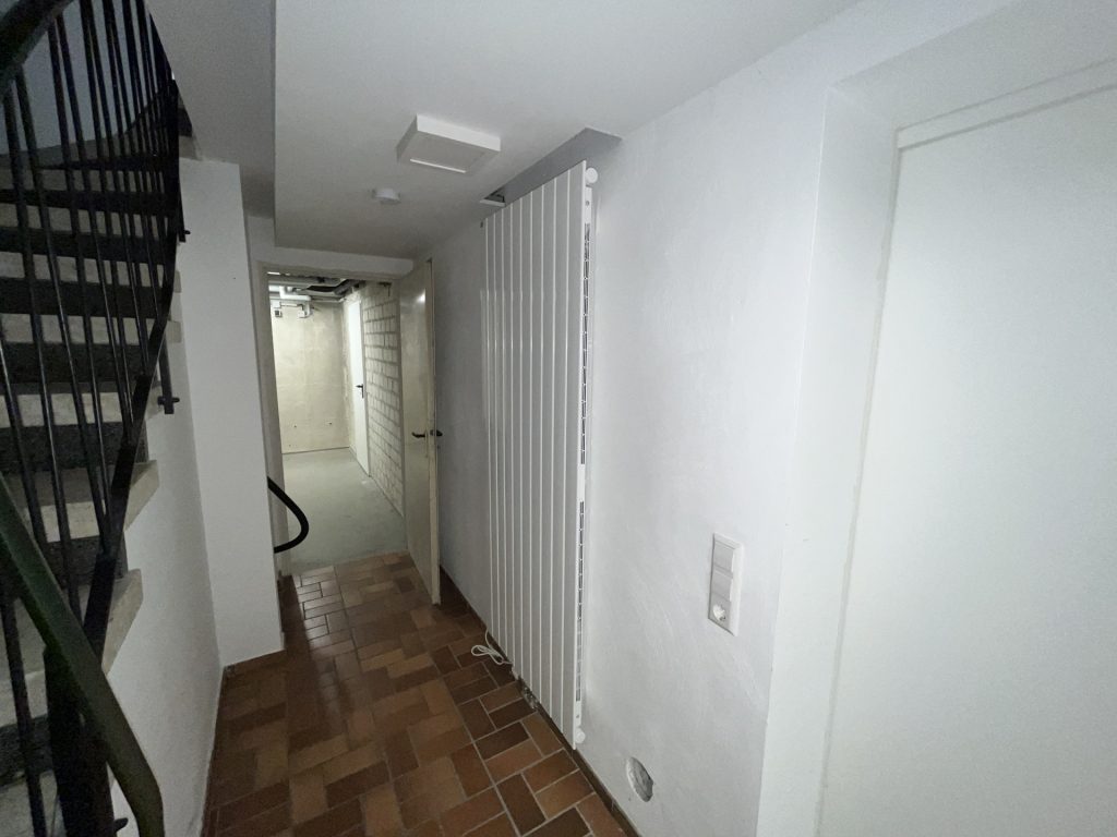 HUST Immobilien GmbH & Co. KG - Immobilienangebot - Karlsruhe - Alle - Großzügiges WG-Zimmer in KA-Daxlanden: Modernes Haus, Garten & tolle Gemeinschaft
