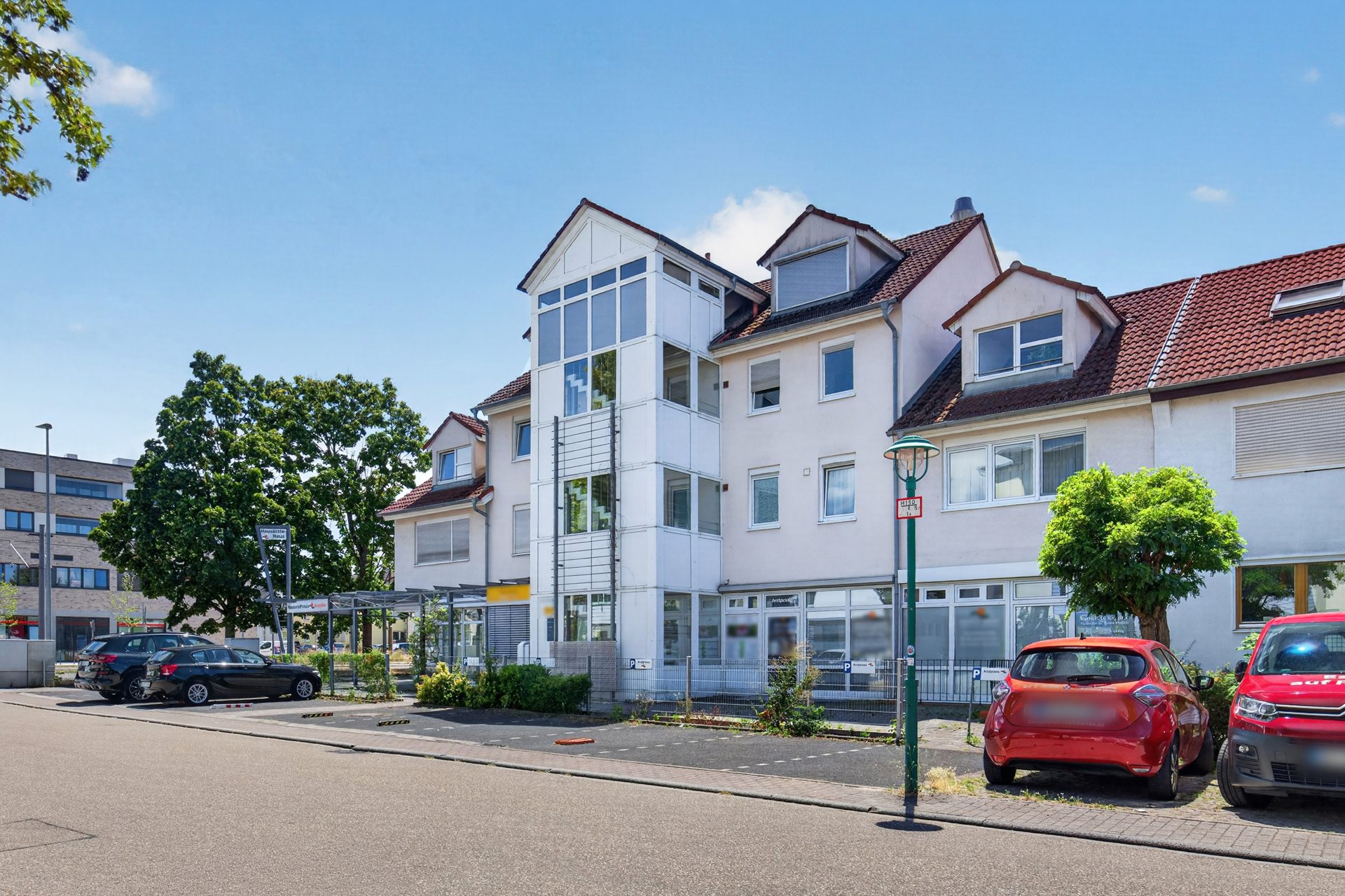 HUST Immobilien GmbH & Co. KG - Immobilienangebot - Rheinstetten - Wohnungen - Großzügig, hell, gepflegt: ca. 160 m² mit Balkon & 3 Stellplätzen in Rheinstetten-Mörsch