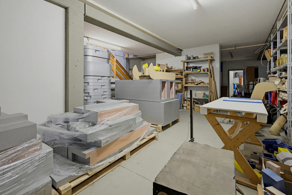 HUST Immobilien GmbH & Co. KG - Immobilienangebot - Karlsbad / Ittersbach - Alle - Zukunftssicheres Gewerbe-Investment: Hallenkomplex mit flexiblen Nutzungsperspektiven