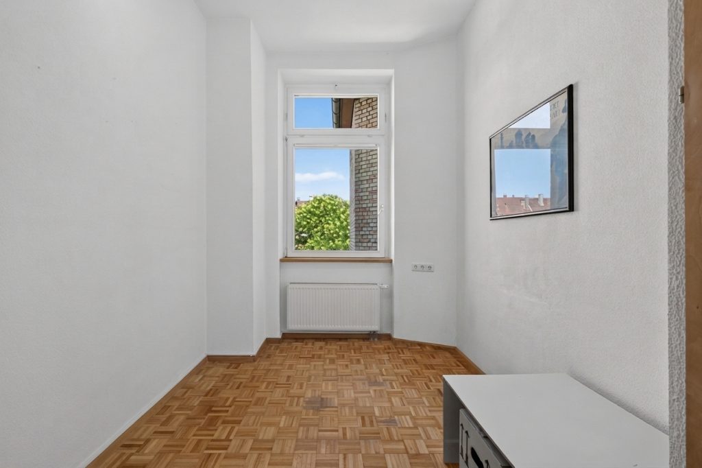HUST Immobilien GmbH & Co. KG - Immobilienangebot - Karlsruhe-Mühlburg - Wohnungen - Bezugsfreie 3-Zimmer-Wohnung mit Altbauflair in Mühlburg
