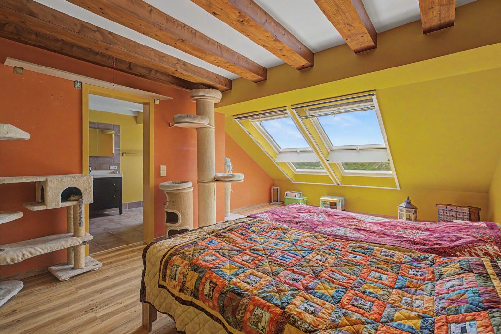 HUST Immobilien GmbH & Co. KG - Immobilienangebot - Karlsruhe - Alle - Charmante Doppelhaushälfte in Feldrandlage – Wohnen mit viel Platz und Naturanschluss im Thomashof