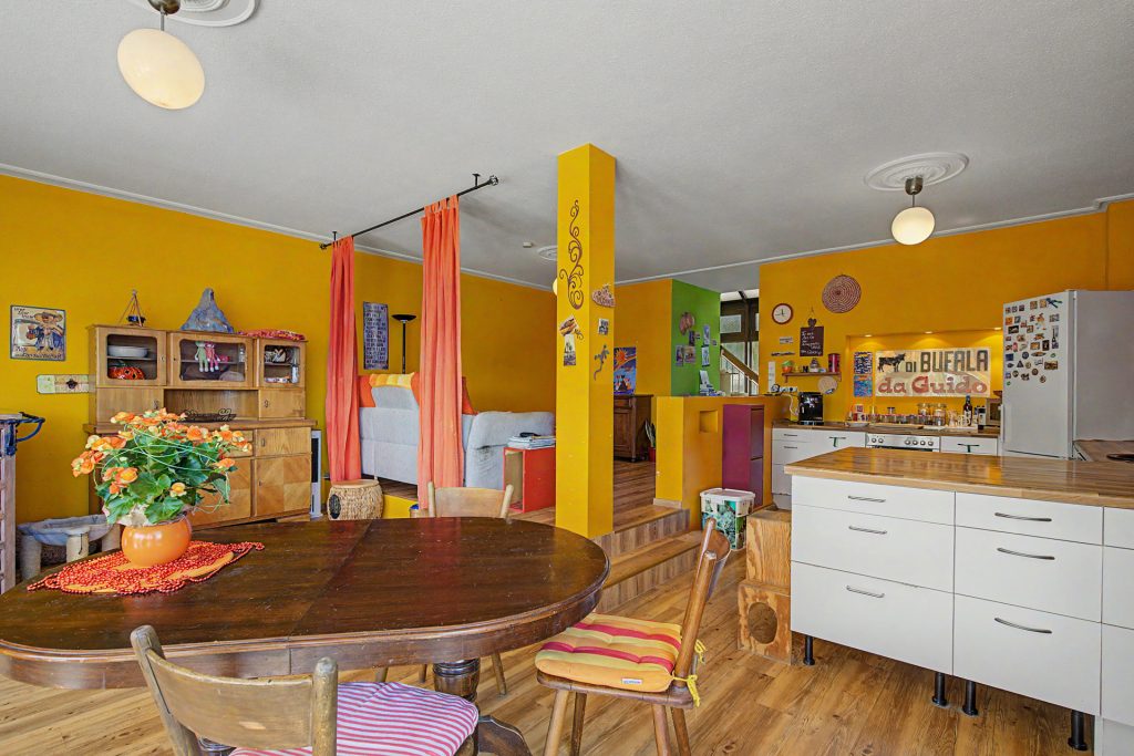 HUST Immobilien GmbH & Co. KG - Immobilienangebot - Karlsruhe - Alle - Charmante Doppelhaushälfte in Feldrandlage – Wohnen mit viel Platz und Naturanschluss im Thomashof
