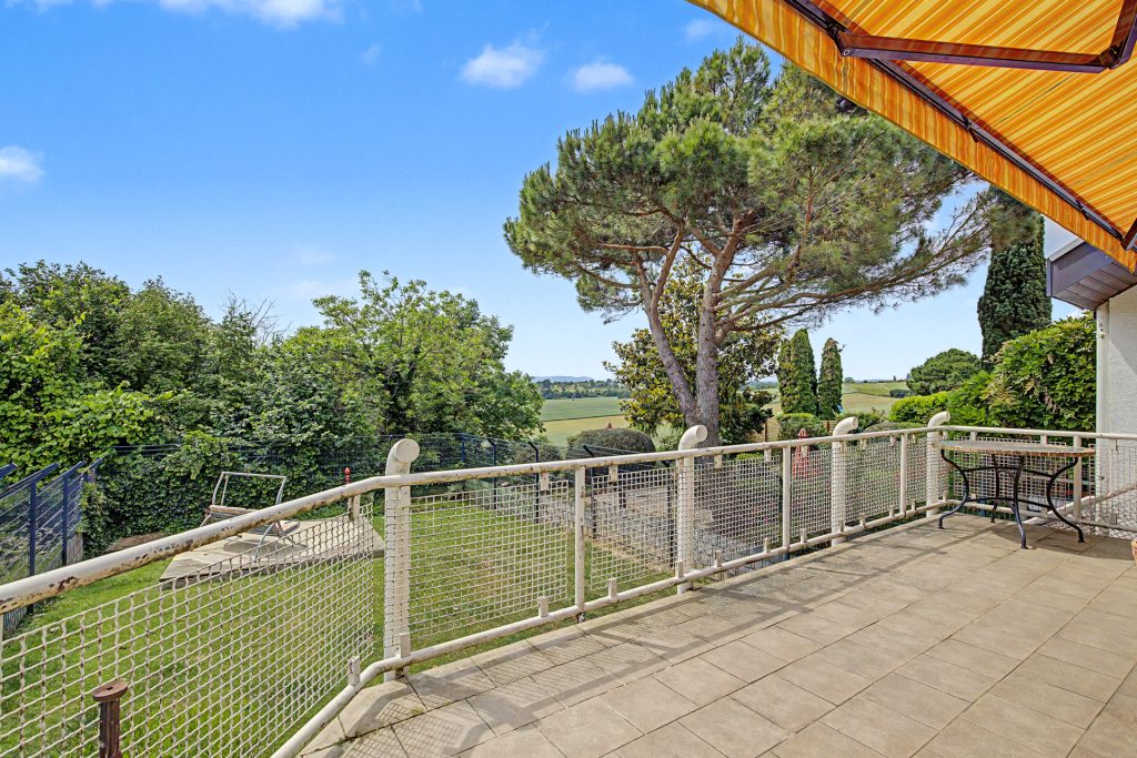 HUST Immobilien GmbH & Co. KG - Immobilienangebot - Karlsruhe - Alle - Charmante Doppelhaushälfte in Feldrandlage – Wohnen mit viel Platz und Naturanschluss im Thomashof