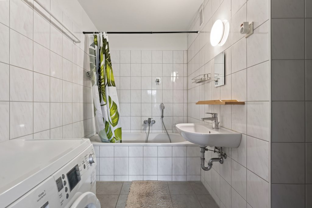 HUST Immobilien GmbH & Co. KG - Immobilienangebot - Karlsruhe-Rüppurr - Häuser - Solide Kapitalanlage in gefragter Karlsruher Wohnlage - 4-Familienhaus mit 2 Garagen