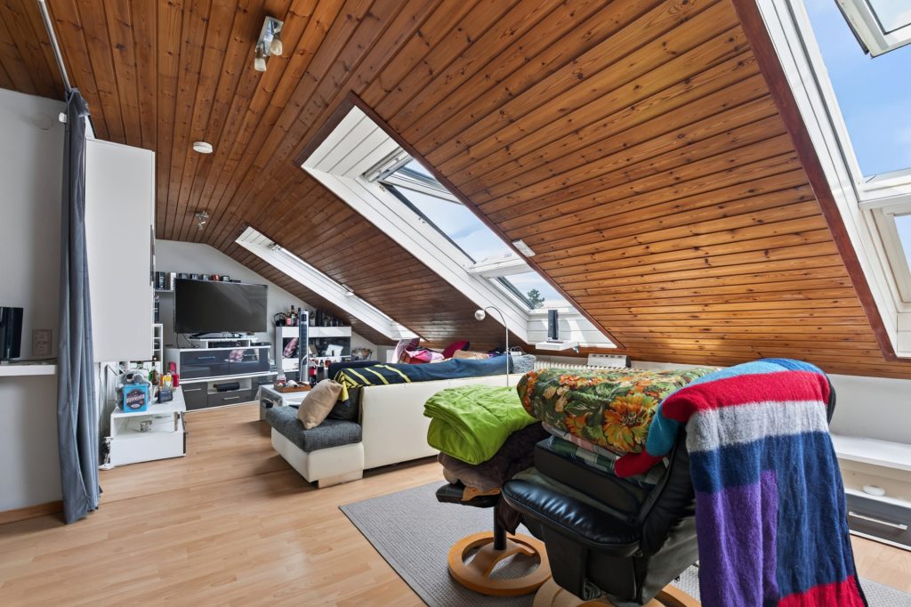 HUST Immobilien GmbH & Co. KG - Immobilienangebot - Karlsruhe-Rüppurr - Häuser - Solide Kapitalanlage in gefragter Karlsruher Wohnlage - 4-Familienhaus mit 2 Garagen