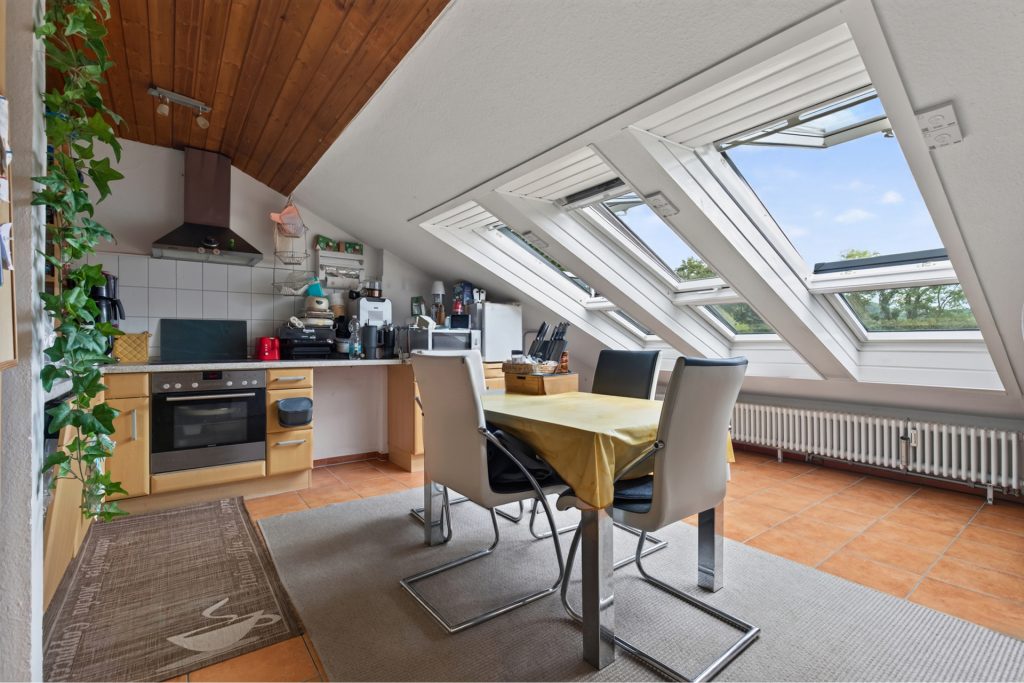 HUST Immobilien GmbH & Co. KG - Immobilienangebot - Karlsruhe-Rüppurr - Häuser - Solide Kapitalanlage in gefragter Karlsruher Wohnlage - 4-Familienhaus mit 2 Garagen
