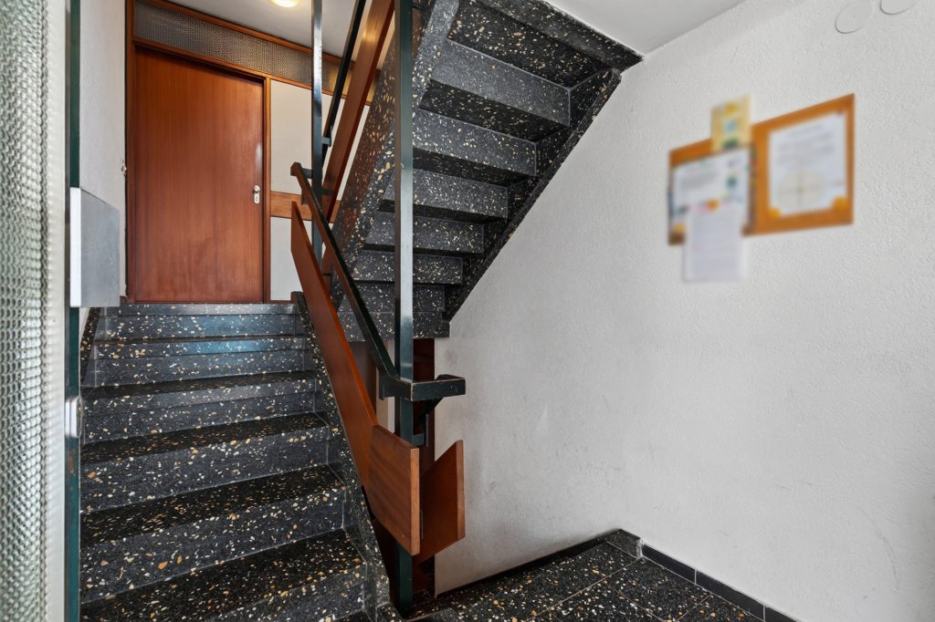 HUST Immobilien GmbH & Co. KG - Immobilienangebot - Karlsruhe-Rüppurr - Häuser - Solide Kapitalanlage in gefragter Karlsruher Wohnlage - 4-Familienhaus mit 2 Garagen