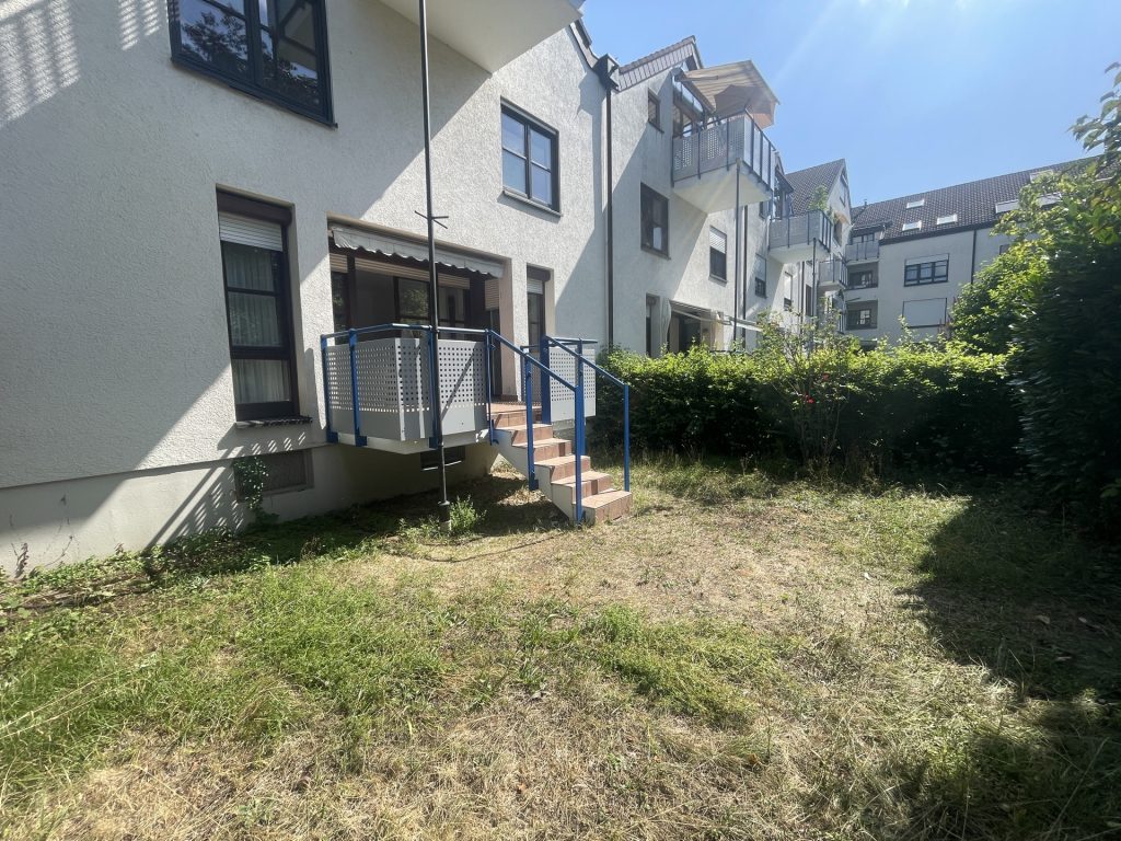 HUST Immobilien GmbH & Co. KG - Immobilienangebot - Karlsruhe / Aue - Alle - Viel Platz zum Wohlfühlen: Charmante 4-Zimmer-Maisonette mit Garten und Tiefgarage in Durlach-Aue