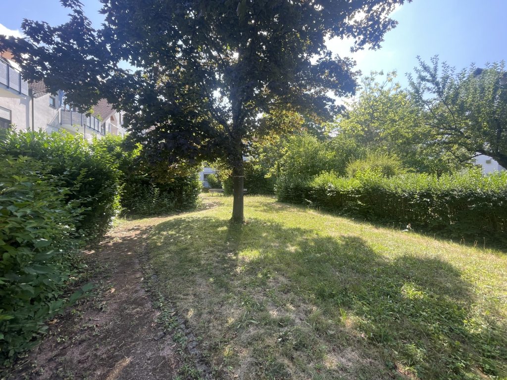 HUST Immobilien GmbH & Co. KG - Immobilienangebot - Karlsruhe / Aue - Alle - Viel Platz zum Wohlfühlen: Charmante 4-Zimmer-Maisonette mit Garten und Tiefgarage in Durlach-Aue