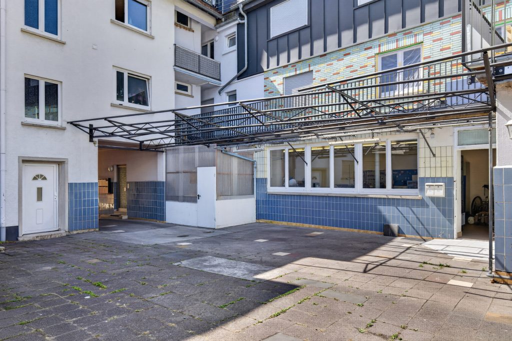 HUST Immobilien GmbH & Co. KG - Immobilienangebot - Karlsruhe / Aue - Alle - Anpacken, loslegen, ankommen: ca. 147 m² Lager & Werkstatt in Durlach-Aue