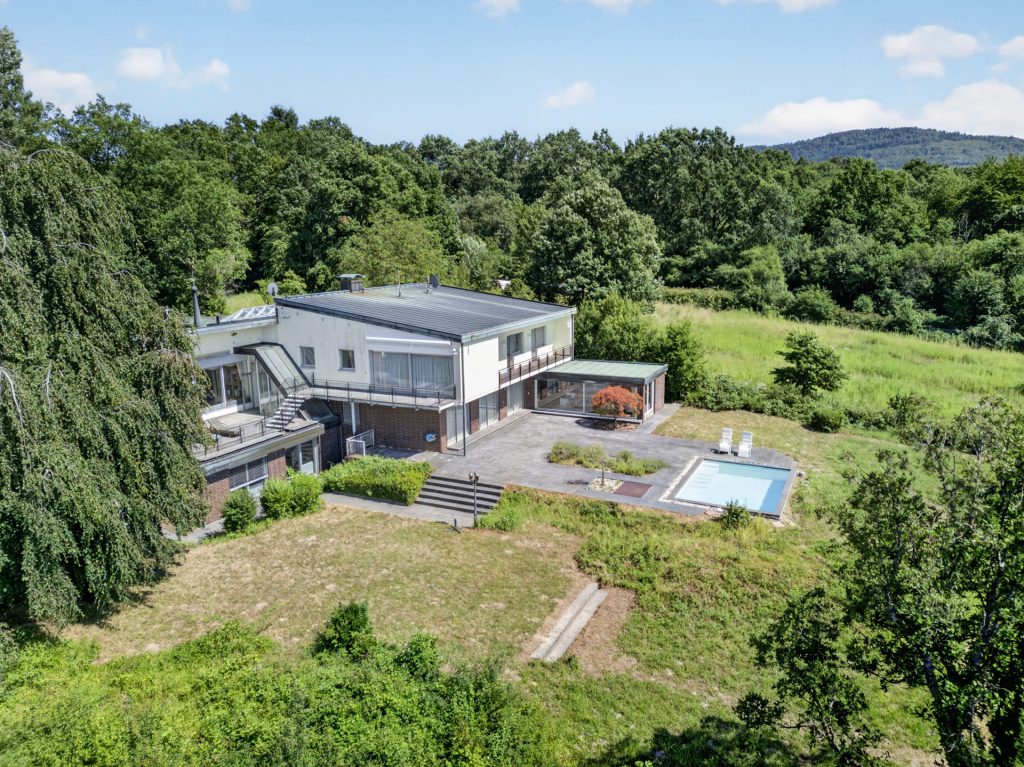HUST Immobilien GmbH & Co. KG - Immobilienangebot - Baden-Baden - Alle - Ein Zuhause zum Durchatmen – Panoramavilla in erhöhter Waldrandlage