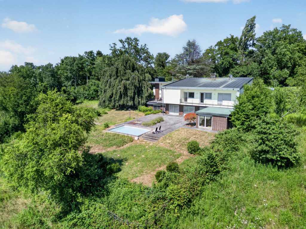 HUST Immobilien GmbH & Co. KG - Immobilienangebot - Baden-Baden - Alle - Ein Zuhause zum Durchatmen – Panoramavilla in erhöhter Waldrandlage