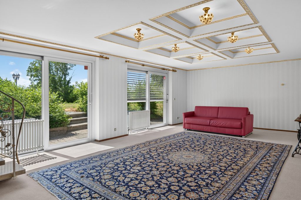 HUST Immobilien GmbH & Co. KG - Immobilienangebot - Baden-Baden - Alle - Ein Zuhause zum Durchatmen – Panoramavilla in erhöhter Waldrandlage