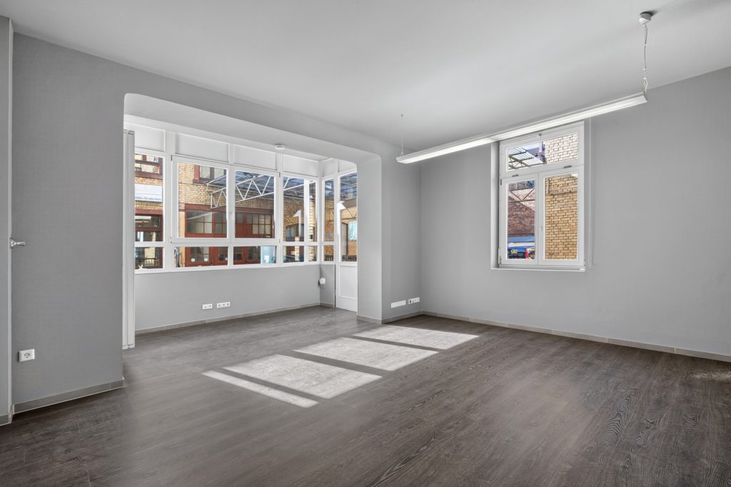 HUST Immobilien GmbH & Co. KG - Immobilienangebot - Karlsruhe - Alle - Attraktive Gewerbehalle in der Karlsruher Oststadt – ca. 240 m² ab sofort zu vermieten