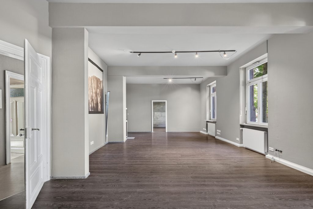 HUST Immobilien GmbH & Co. KG - Immobilienangebot - Karlsruhe - Alle - Helle Altbau-Bürofläche im Herzen der Oststadt – sofort frei