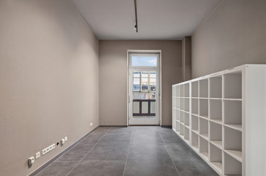 HUST Immobilien GmbH & Co. KG - Immobilienangebot - Karlsruhe - Alle - Helle Altbau-Bürofläche im Herzen der Oststadt – sofort frei