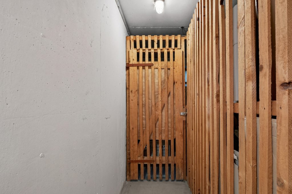 HUST Immobilien GmbH & Co. KG - Immobilienangebot - Karlsruhe - Alle - Großzügige und leerstehende 4-Zimmer-Wohnung mit Aufzug und zwei Loggien in Grötzingen
