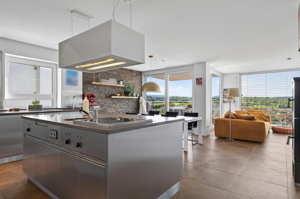 HUST Immobilien GmbH & Co. KG - Immobilienangebot - Keltern / Ellmendingen - Alle - Ankommen, wohlfühlen, Zuhause sein – moderne Doppelhaushälfte in Keltern / Ellmendingen