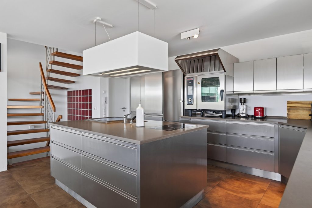 HUST Immobilien GmbH & Co. KG - Immobilienangebot - Keltern / Ellmendingen - Alle - Ankommen, wohlfühlen, Zuhause sein – moderne Doppelhaushälfte in Keltern / Ellmendingen