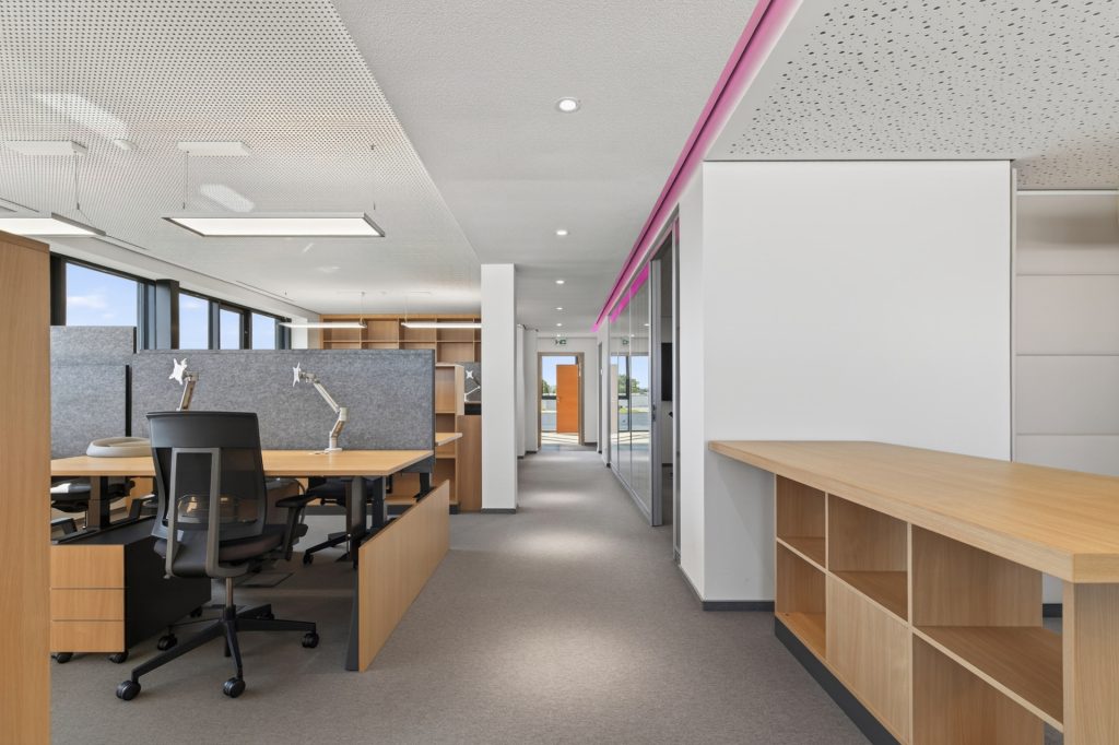 HUST Immobilien GmbH & Co. KG - Immobilienangebot - Karlsruhe - Alle - Nicht nur ein Büro – Ein Statement: Neuwertig, voll ausgestattet & flexibel
