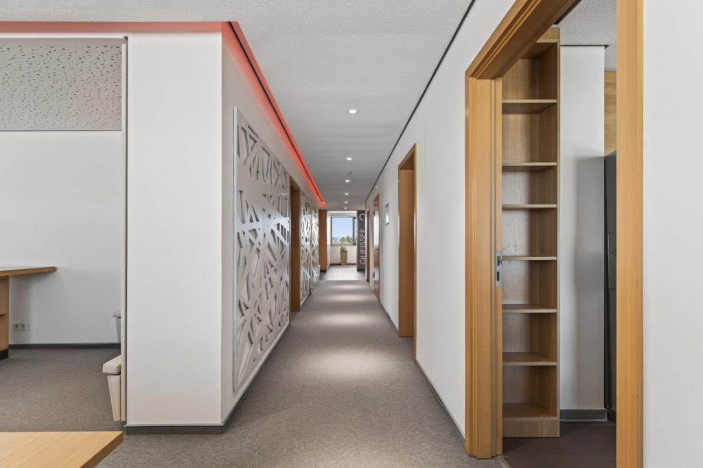 HUST Immobilien GmbH & Co. KG - Immobilienangebot - Karlsruhe - Alle - Nicht nur ein Büro – Ein Statement: Neuwertig, voll ausgestattet & flexibel