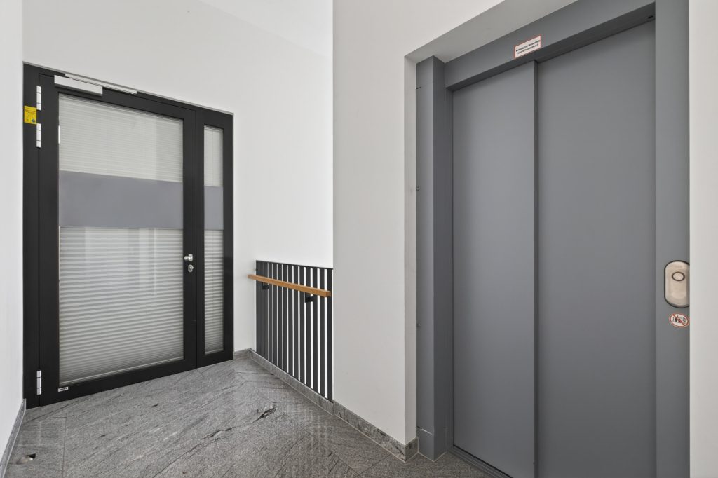 HUST Immobilien GmbH & Co. KG - Immobilienangebot - Karlsruhe - Alle - Nicht nur ein Büro – Ein Statement: Neuwertig, voll ausgestattet & flexibel