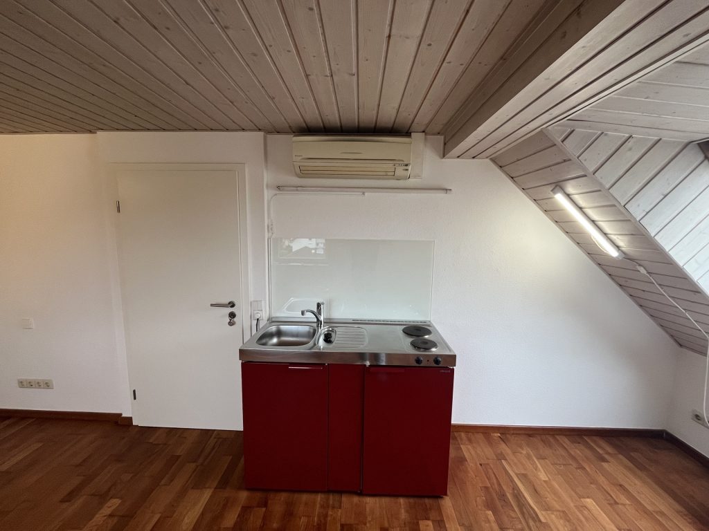 HUST Immobilien GmbH & Co. KG - Immobilienangebot - Ettlingen - Wohnungen - Helle und bezugsfreie 2-Zimmer-Wohnung mit Kochnische in Ettlingen-Spessart