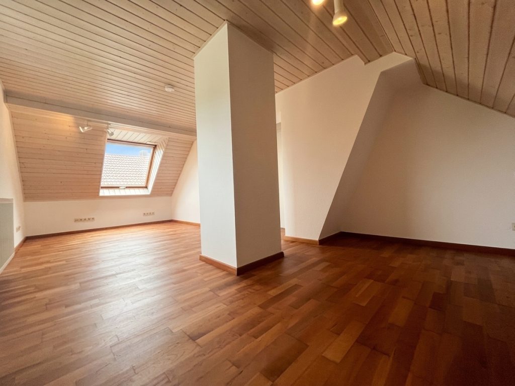 HUST Immobilien GmbH & Co. KG - Immobilienangebot - Ettlingen - Wohnungen - Helle und bezugsfreie 2-Zimmer-Wohnung mit Kochnische in Ettlingen-Spessart