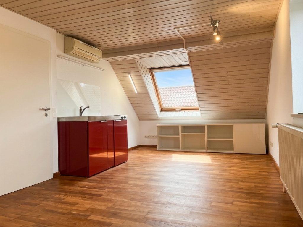 HUST Immobilien GmbH & Co. KG - Immobilienangebot - Ettlingen - Wohnungen - Helle und bezugsfreie 2-Zimmer-Wohnung mit Kochnische in Ettlingen-Spessart